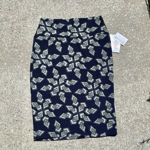 🔥MAKE OFFER🔥NWT!! LuLaRoe Cassie skirt🔥